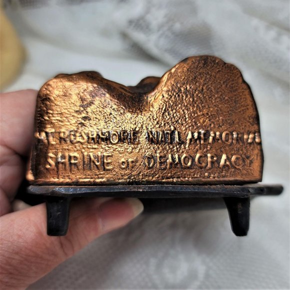 Vintage Mt. Rushmore Ashtray Shrine of Democracy C - Picture 7 of 9